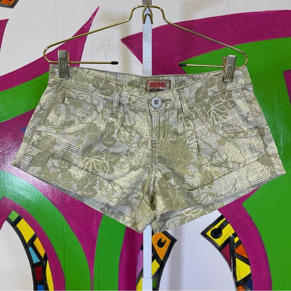 NOBO No Boundaries, Y2K Booty Shorts. Size 3. In excellent condition!